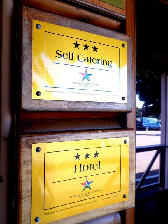 Oceans Hotel & Self Catering Mossel Bay Esterno foto