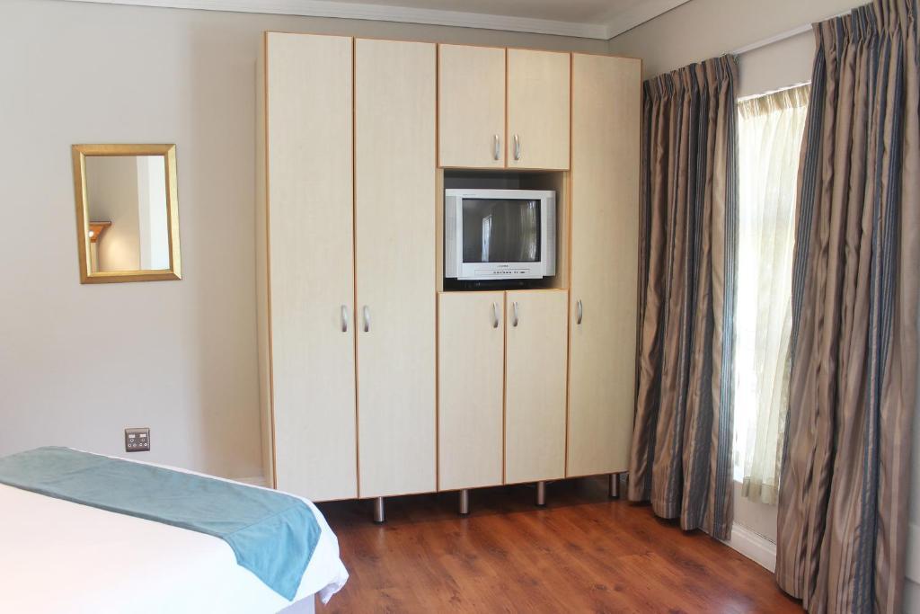 Oceans Hotel & Self Catering Mossel Bay Esterno foto