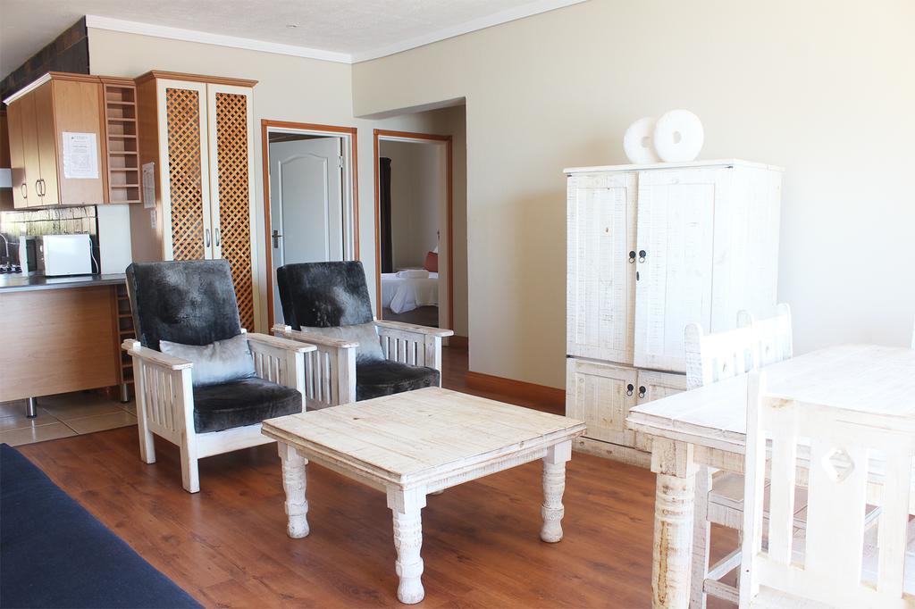 Oceans Hotel & Self Catering Mossel Bay Esterno foto