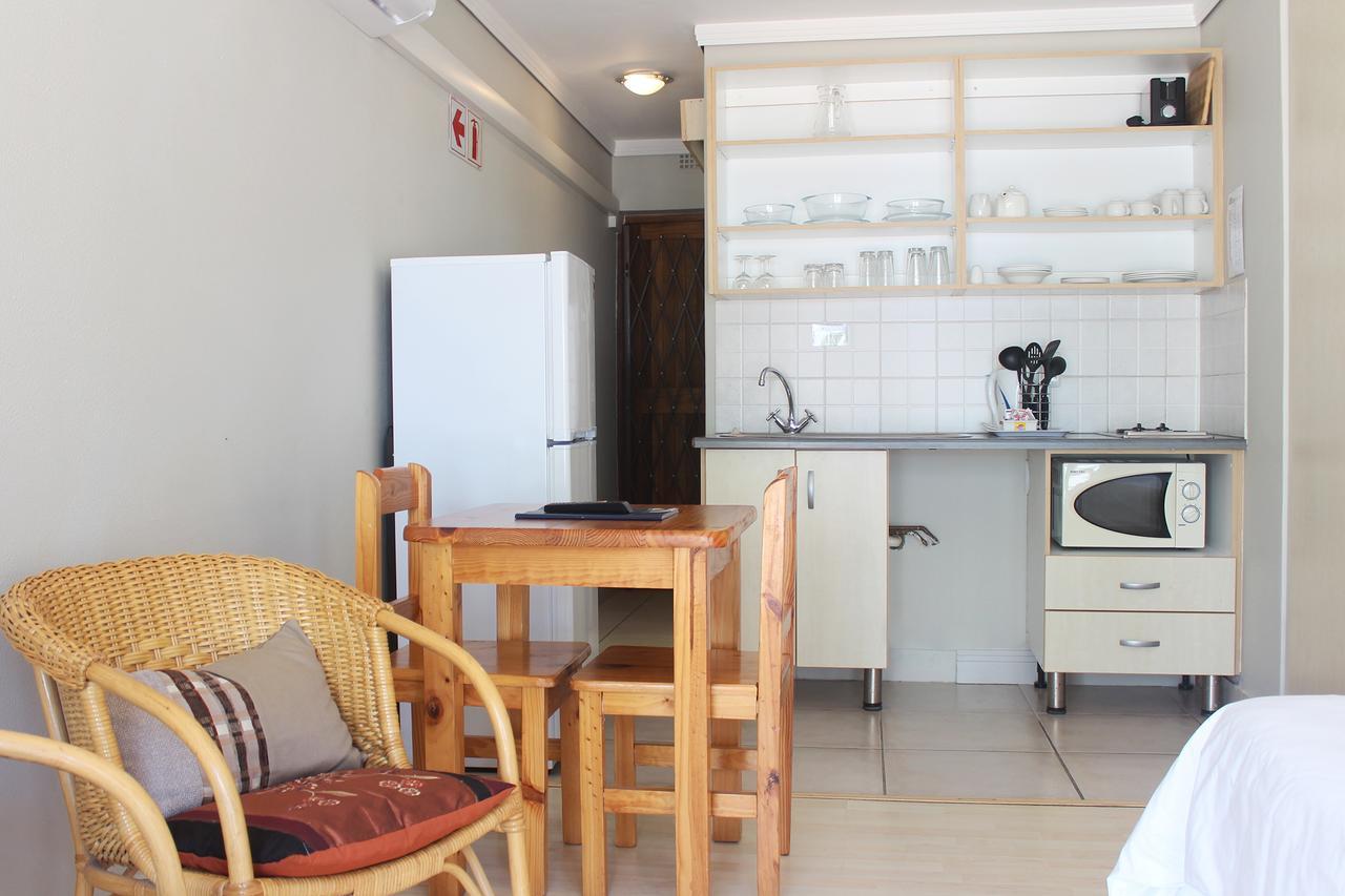 Oceans Hotel & Self Catering Mossel Bay Esterno foto